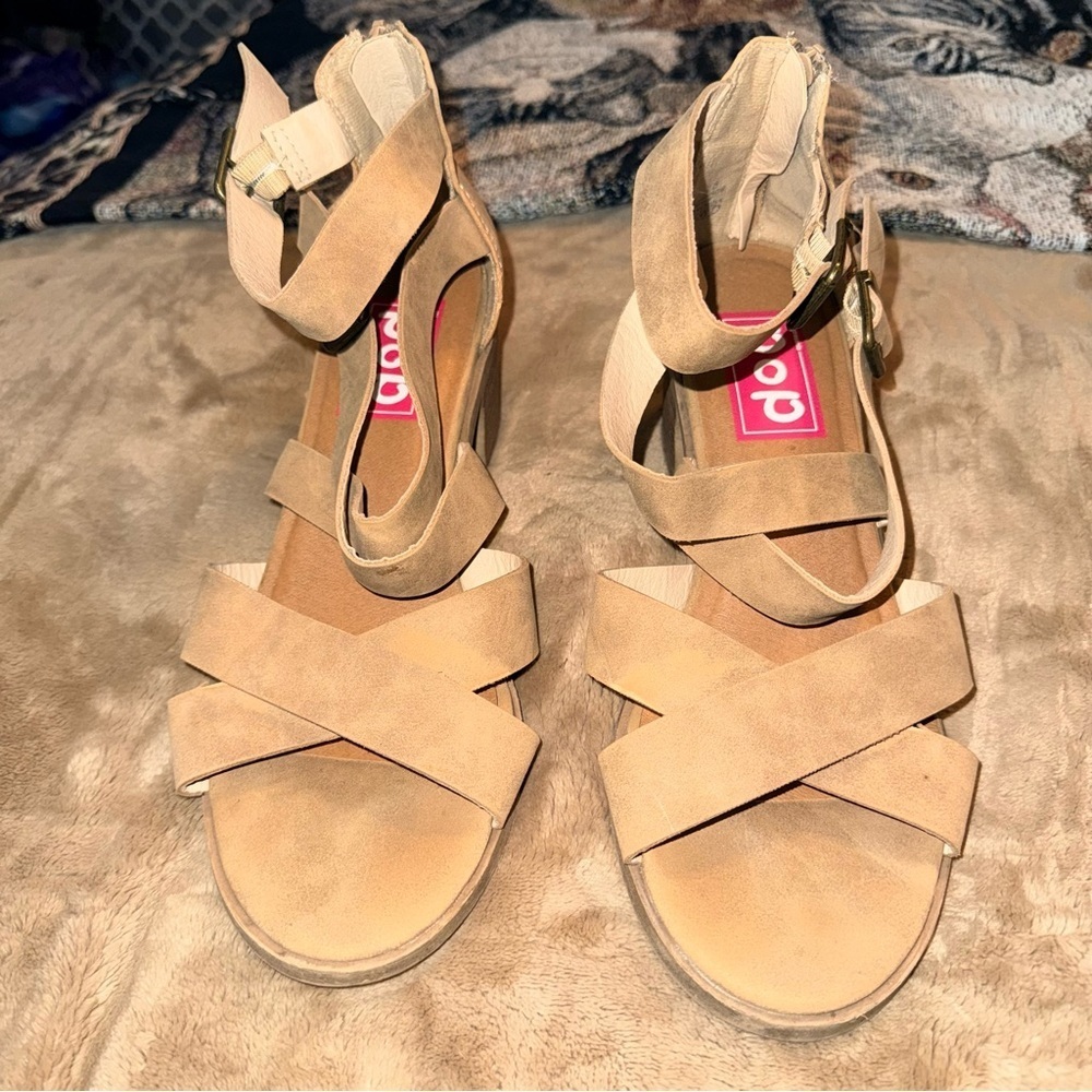 🌺POP 𝐍𝐈𝐂𝐎𝐋𝐄 𝐂𝐑𝐎𝐒𝐒 𝐒𝐓𝐑𝐀𝐏 𝐒𝐀𝐍𝐃𝐀𝐋𝐒 - Picture 3 of 6